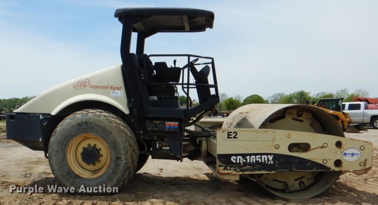 image for item DK5623 2006 Ingersoll Rand SD-105DX  single drum vibratory roller