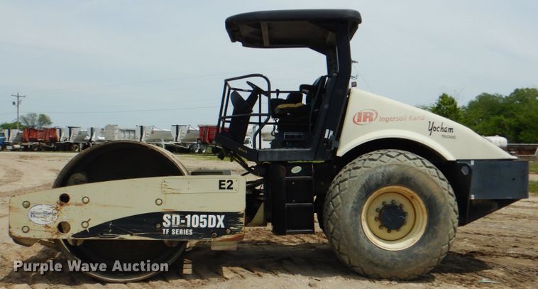 image for item DK5623 2006 Ingersoll Rand SD-105DX  single drum vibratory roller