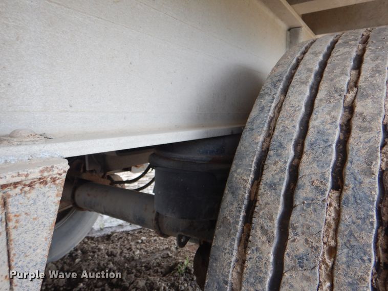 image for item DK5624 2003 Travis Body  end dump trailer