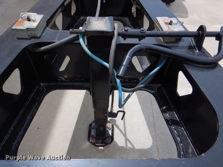 image for item DK5627 2014 Trail King TKFA1-051 stinger axle