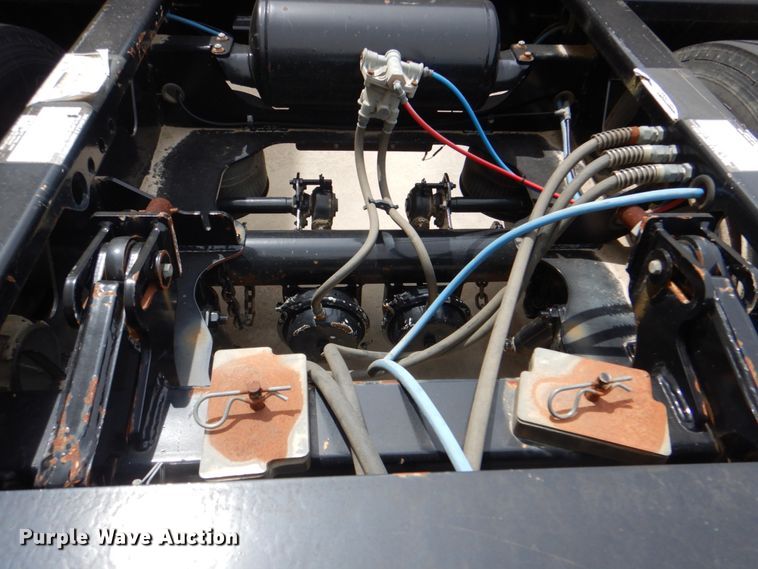 image for item DK5627 2014 Trail King TKFA1-051 stinger axle