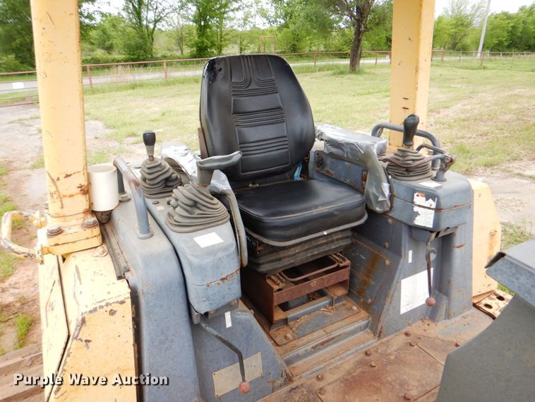 image for item DK5652 Komatsu D41E  crawler dozer