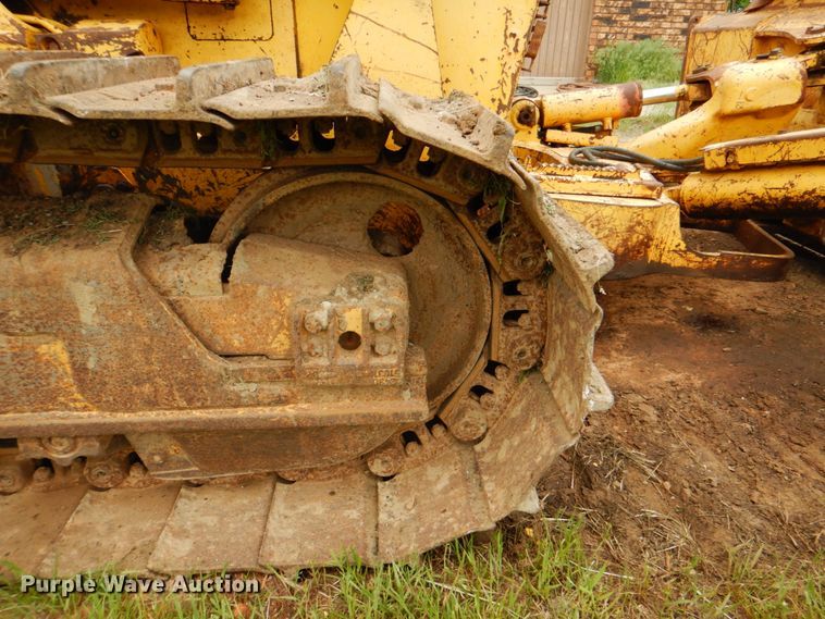image for item DK5652 Komatsu D41E  crawler dozer