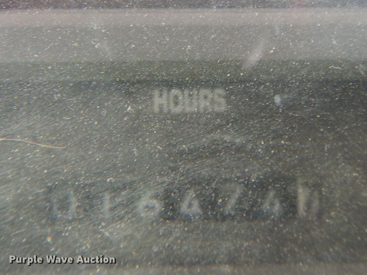 image for item DK5655 1995 International 4800  digger derrick truck