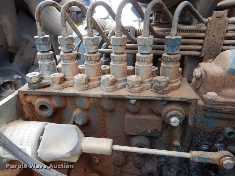 image for item DK5655 1995 International 4800  digger derrick truck