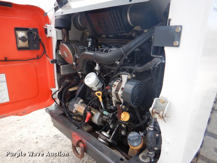 image for item DK5672 2015 Bobcat T450  tracked skid steer loader