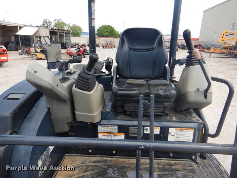 image for item DK5673 2014 Yanmar VIO35-6A  mini excavator