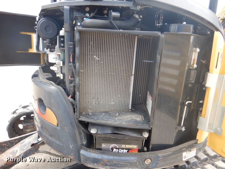 image for item DK5673 2014 Yanmar VIO35-6A  mini excavator