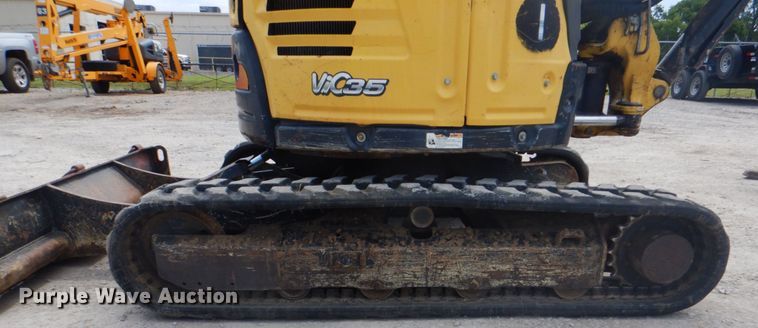 image for item DK5673 2014 Yanmar VIO35-6A  mini excavator
