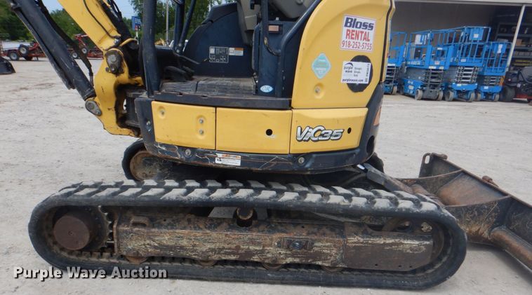 image for item DK5673 2014 Yanmar VIO35-6A  mini excavator