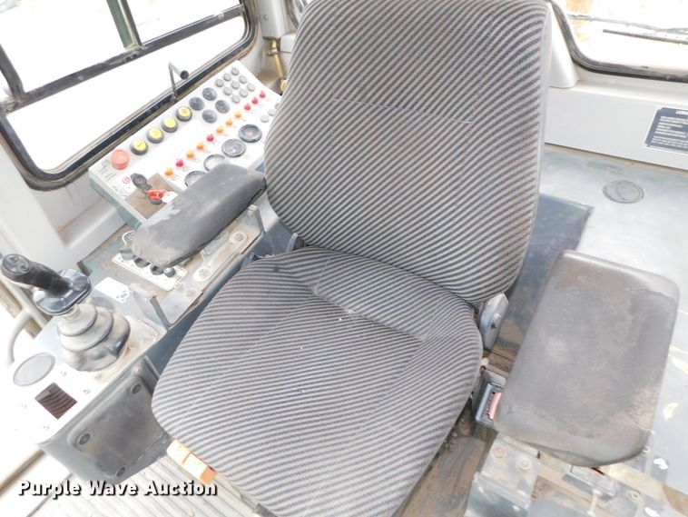 image for item DK8536 2003 John Deere 755C  track loader