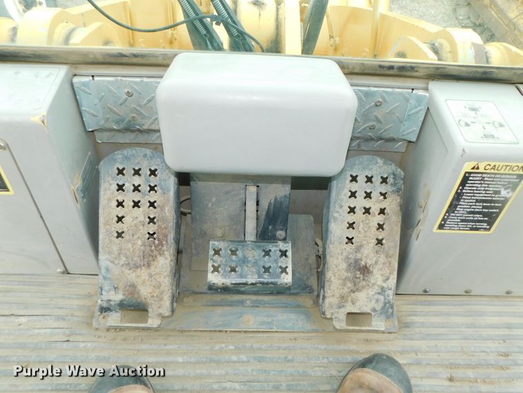 image for item DK8536 2003 John Deere 755C  track loader