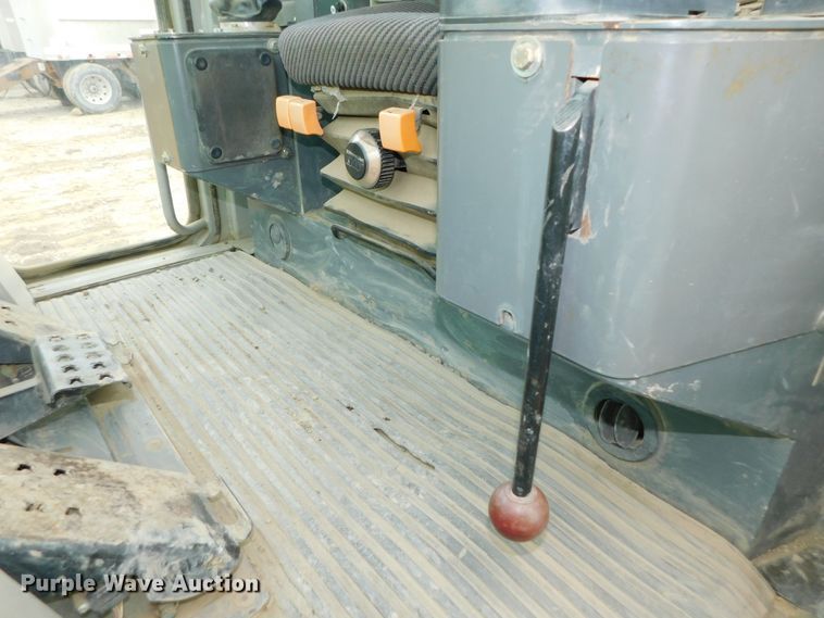 image for item DK8536 2003 John Deere 755C  track loader