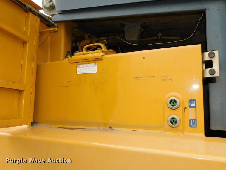 image for item DK8536 2003 John Deere 755C  track loader