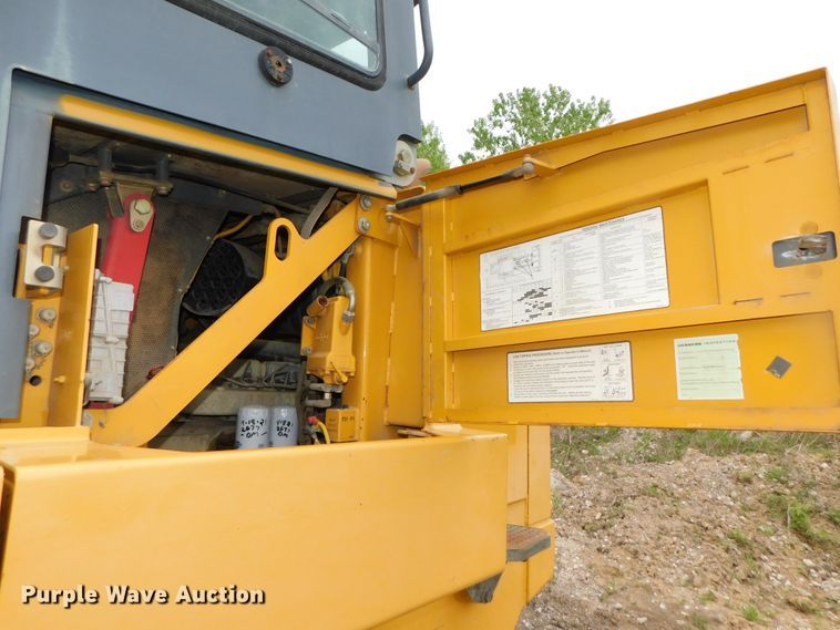 image for item DK8536 2003 John Deere 755C  track loader