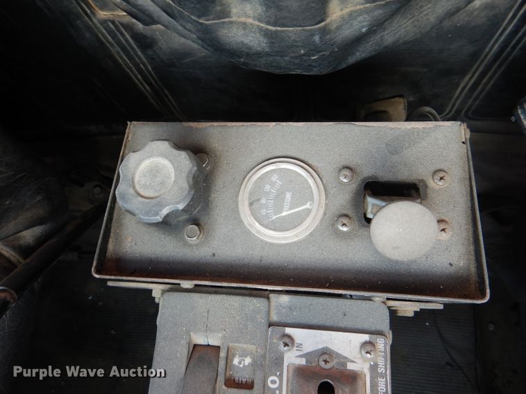 image for item DL8005 1991 Mack RD688S  dump truck