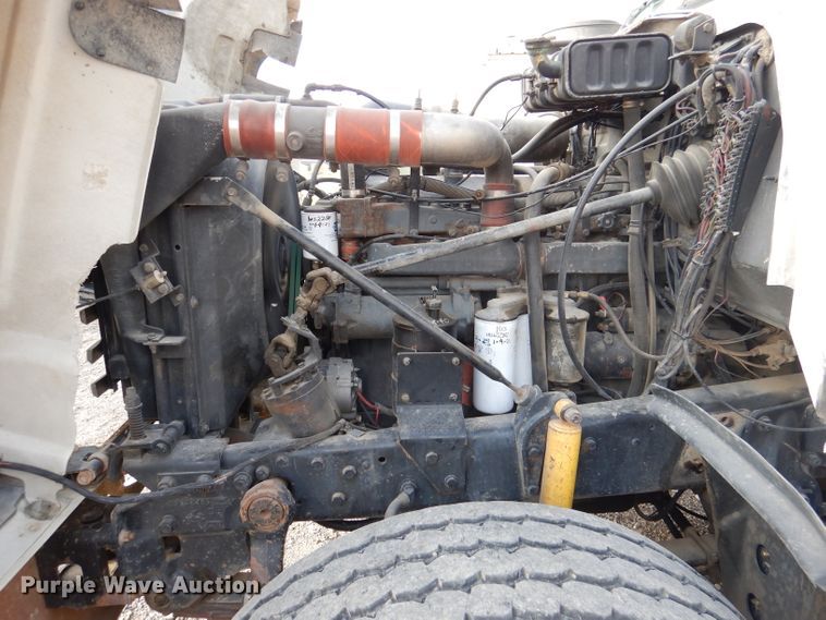 image for item DL8005 1991 Mack RD688S  dump truck