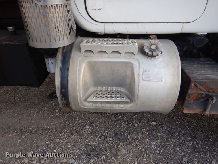 image for item DL8005 1991 Mack RD688S  dump truck