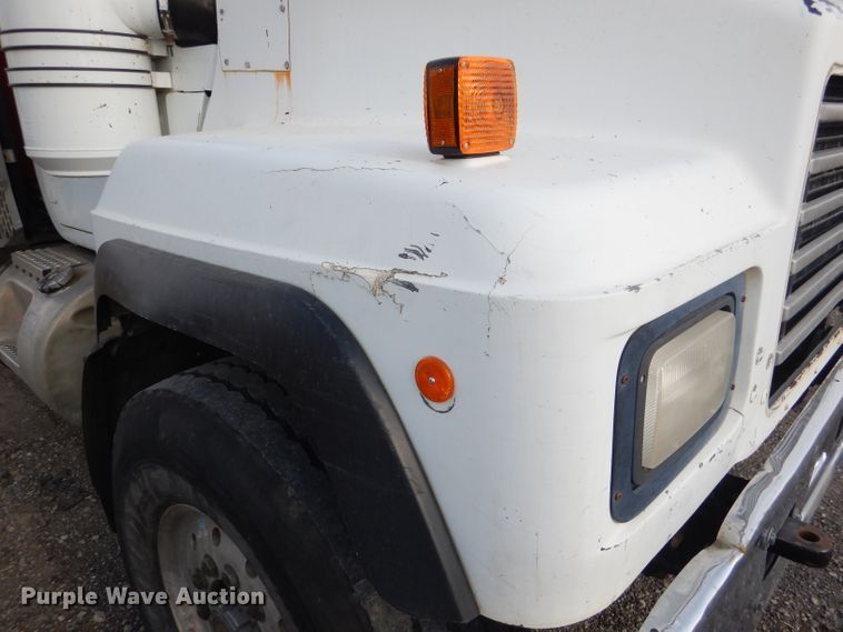 image for item DL8005 1991 Mack RD688S  dump truck