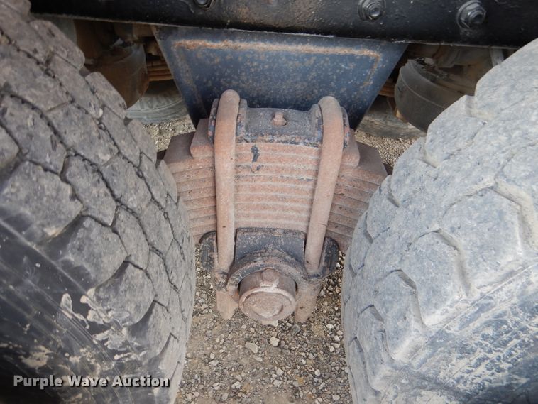 image for item DL8005 1991 Mack RD688S  dump truck