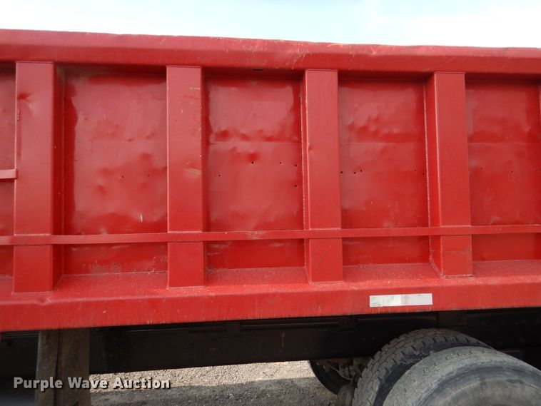 image for item DL8005 1991 Mack RD688S  dump truck
