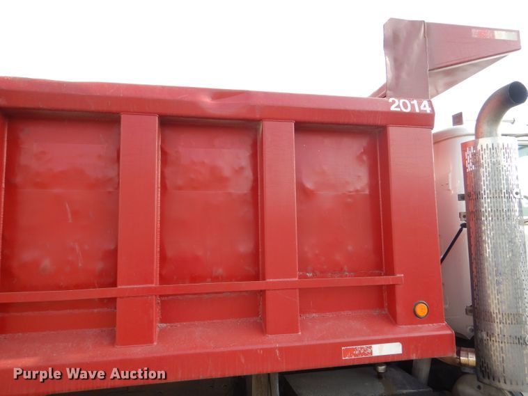 image for item DL8005 1991 Mack RD688S  dump truck