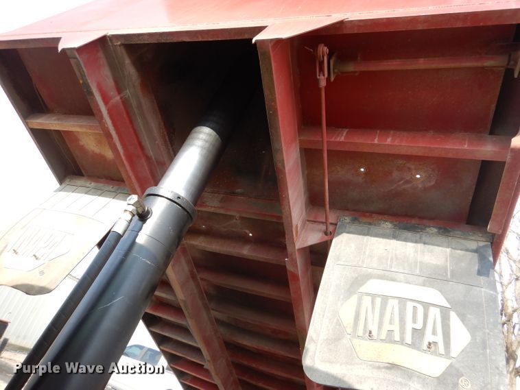 image for item DL8005 1991 Mack RD688S  dump truck