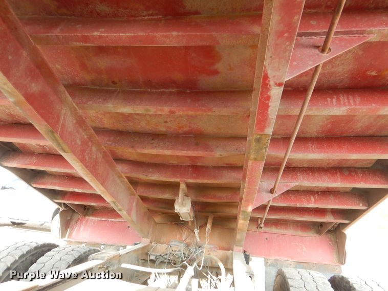 image for item DL8005 1991 Mack RD688S  dump truck