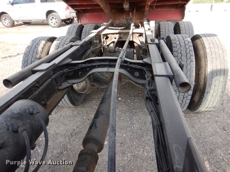 image for item DL8005 1991 Mack RD688S  dump truck