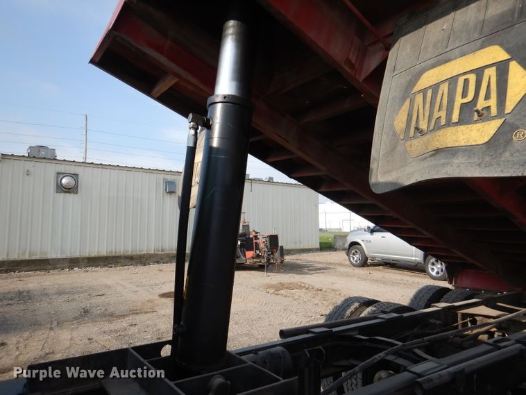 image for item DL8005 1991 Mack RD688S  dump truck