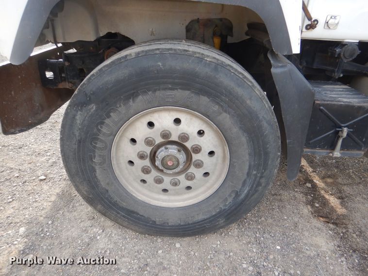 image for item DL8005 1991 Mack RD688S  dump truck