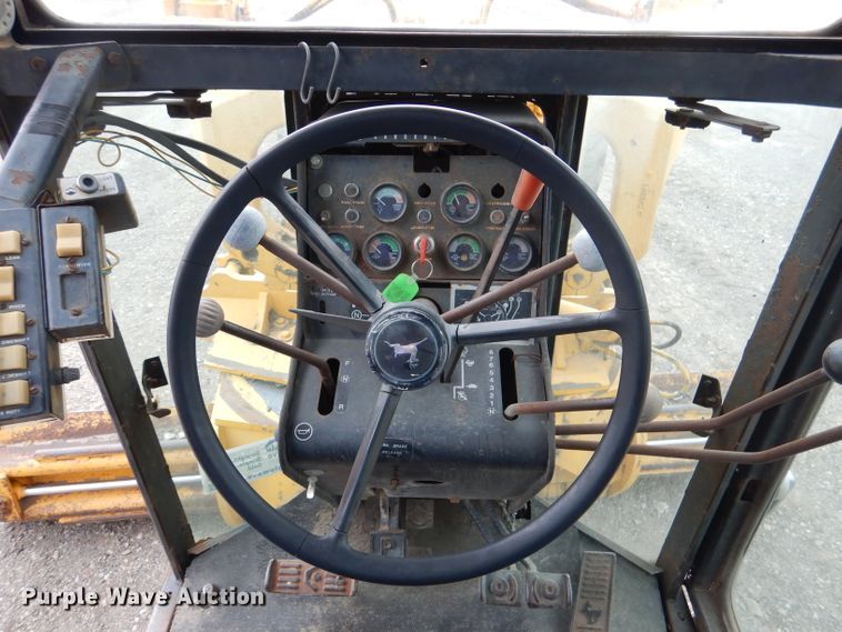 image for item DL8007 1990 John Deere 770  motor grader