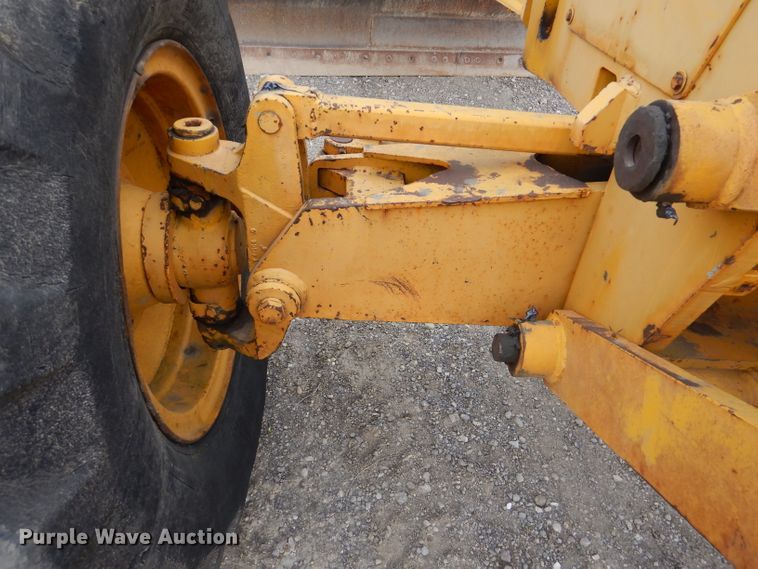 image for item DL8007 1990 John Deere 770  motor grader