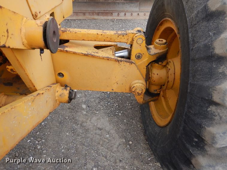 image for item DL8007 1990 John Deere 770  motor grader