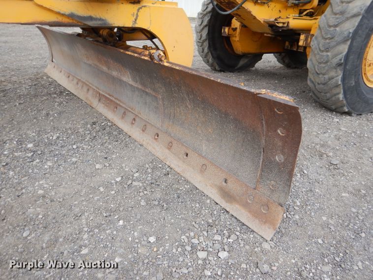 image for item DL8007 1990 John Deere 770  motor grader