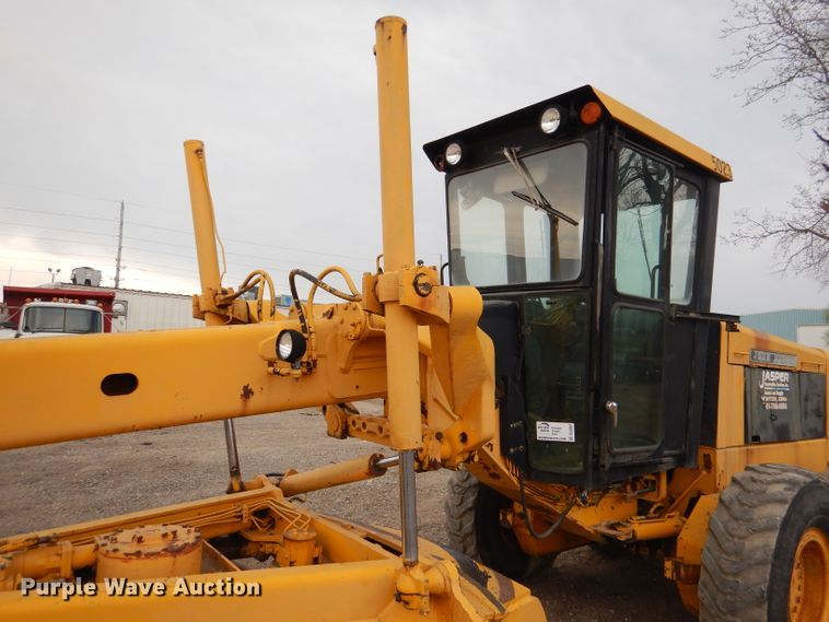 image for item DL8007 1990 John Deere 770  motor grader