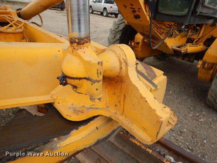 image for item DL8007 1990 John Deere 770  motor grader