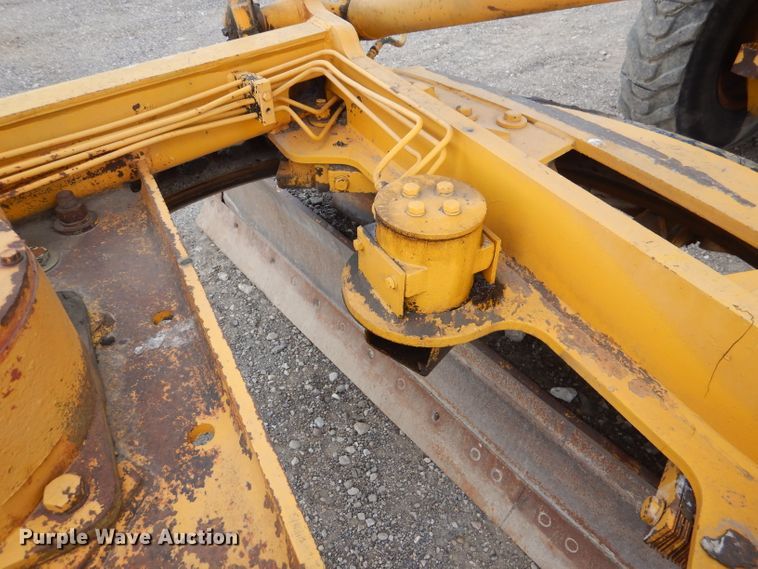 image for item DL8007 1990 John Deere 770  motor grader