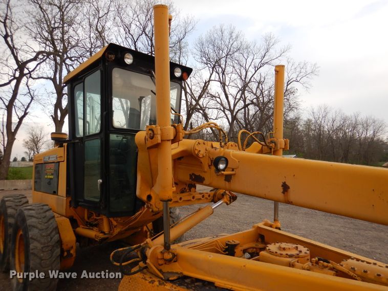 image for item DL8007 1990 John Deere 770  motor grader