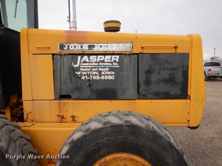 image for item DL8007 1990 John Deere 770  motor grader