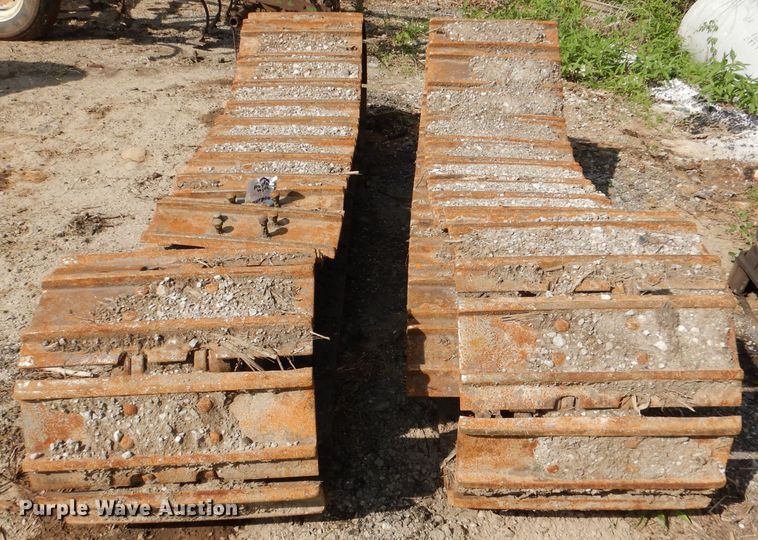 image for item DL8030 Caterpillar 953A tracks