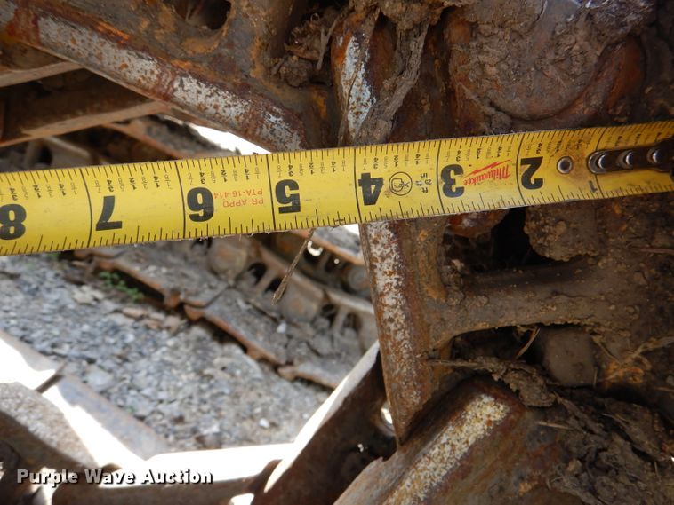 image for item DL8030 Caterpillar 953A tracks