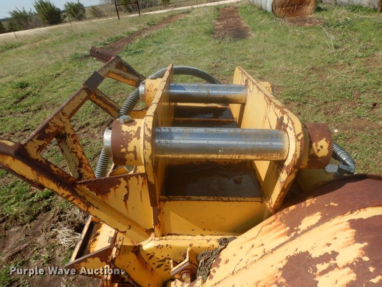 image for item DM2896 Brown Brontosaurus 42"W mulcher