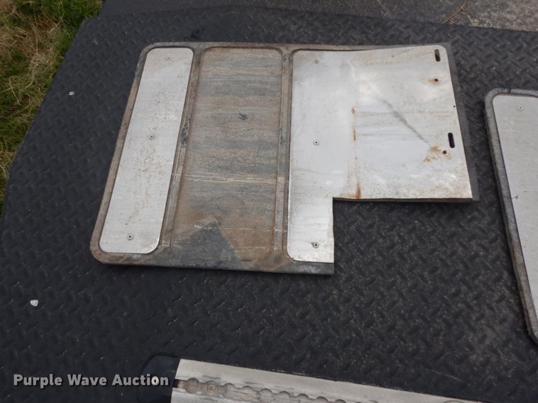 image for item DM2945 CM 500993 flatbed