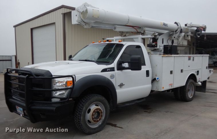 image for item DM2963 2012 Ford F550  bucket truck