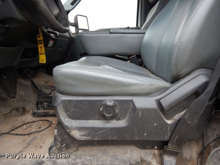 image for item DM2963 2012 Ford F550  bucket truck