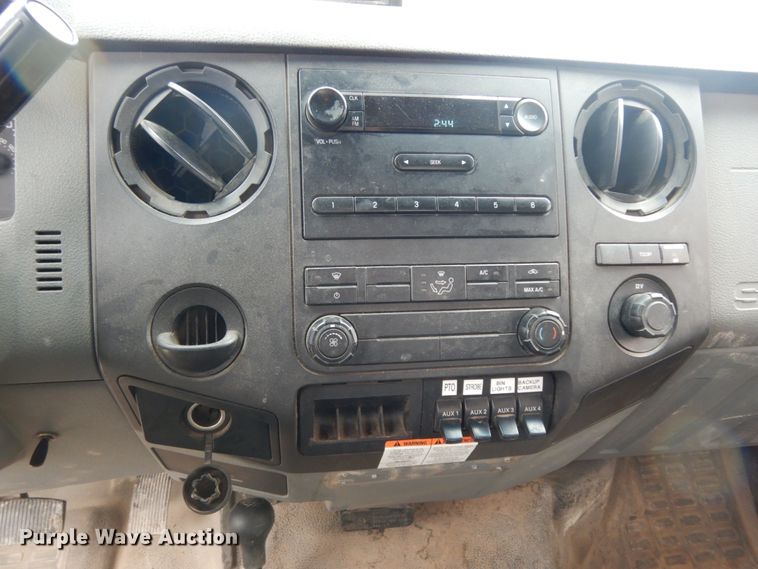 image for item DM2963 2012 Ford F550  bucket truck