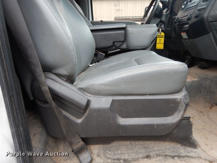 image for item DM2963 2012 Ford F550  bucket truck