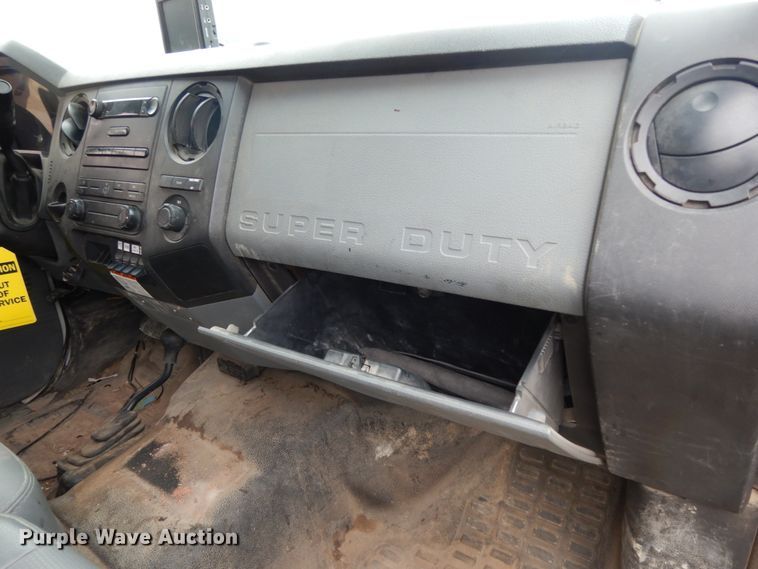 image for item DM2963 2012 Ford F550  bucket truck