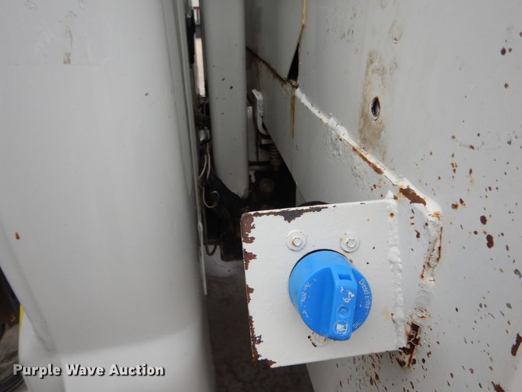 image for item DM2963 2012 Ford F550  bucket truck